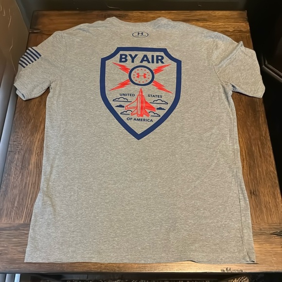 Under Armor Grey Cotton Airforce Design short sleeve. Adult small. - Picture 1 of 3